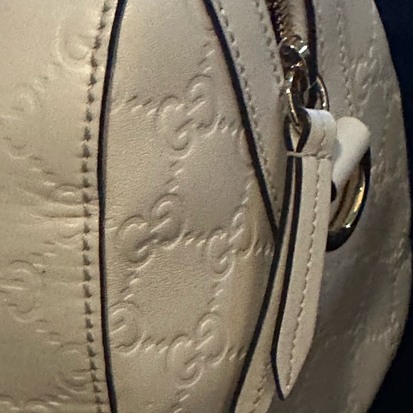 Medium signature top handle, leather satchel - Picture 5 of 8